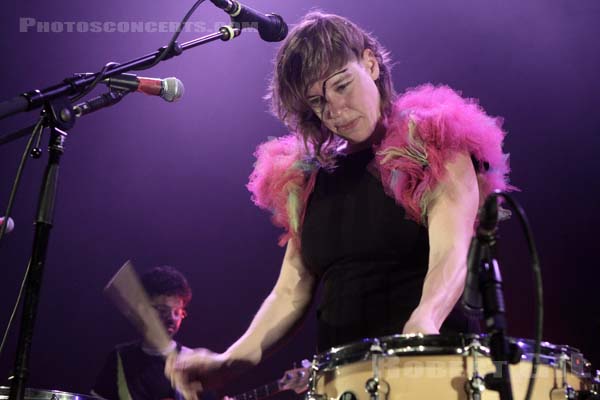 TUNE YARDS - 2011-06-02 - PARIS - Cafe de la Danse - 